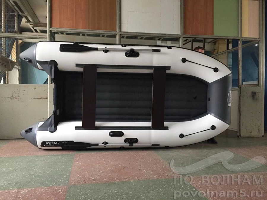 Лодка Bering 360К